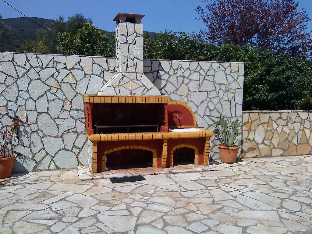 Villa Eleftheria كارافوميلوس 0*,